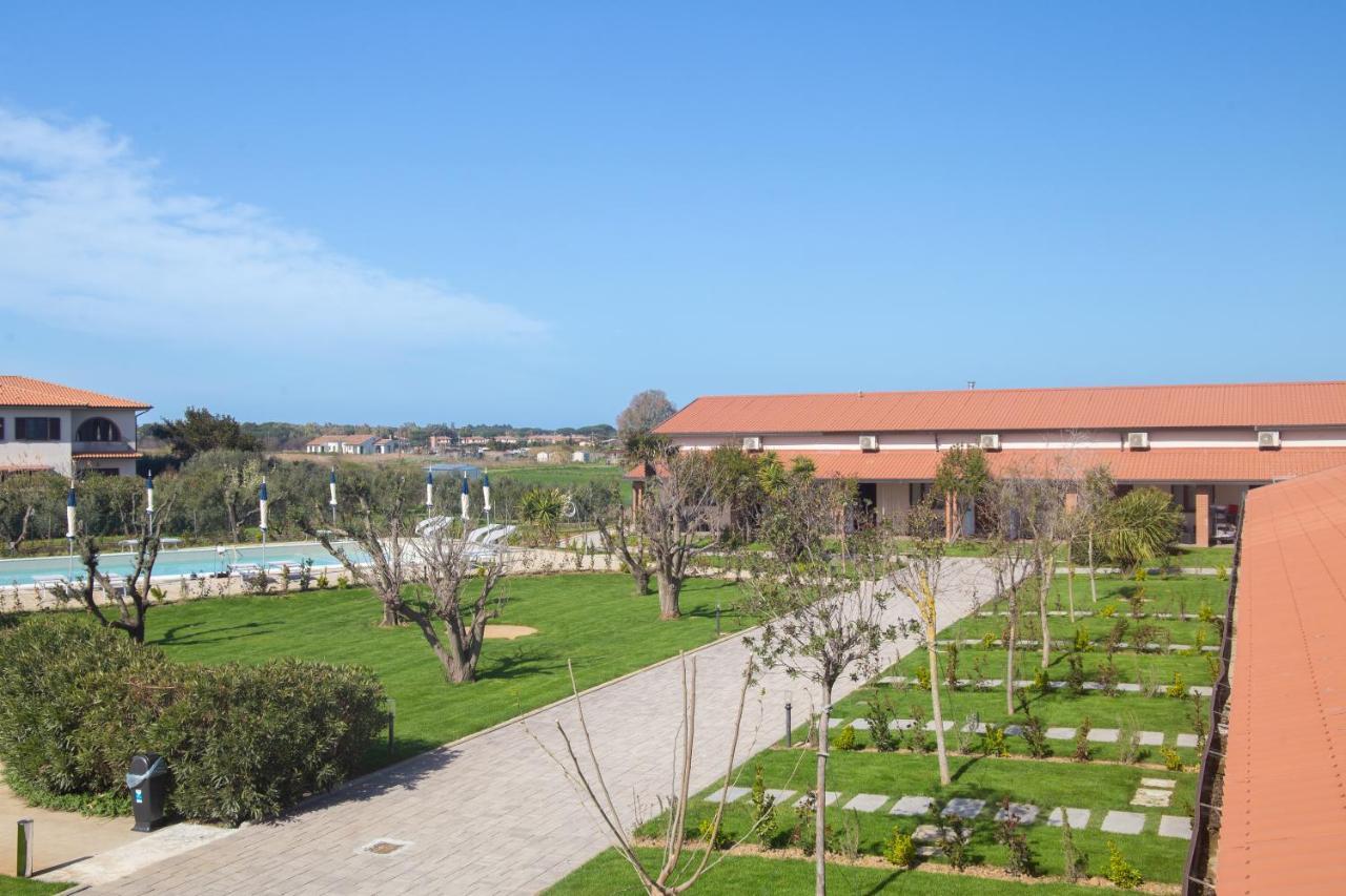 Delfino Tuscany Resort Marina di Cecina Exterior photo