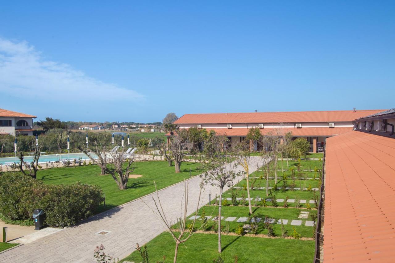Delfino Tuscany Resort Marina di Cecina Exterior photo